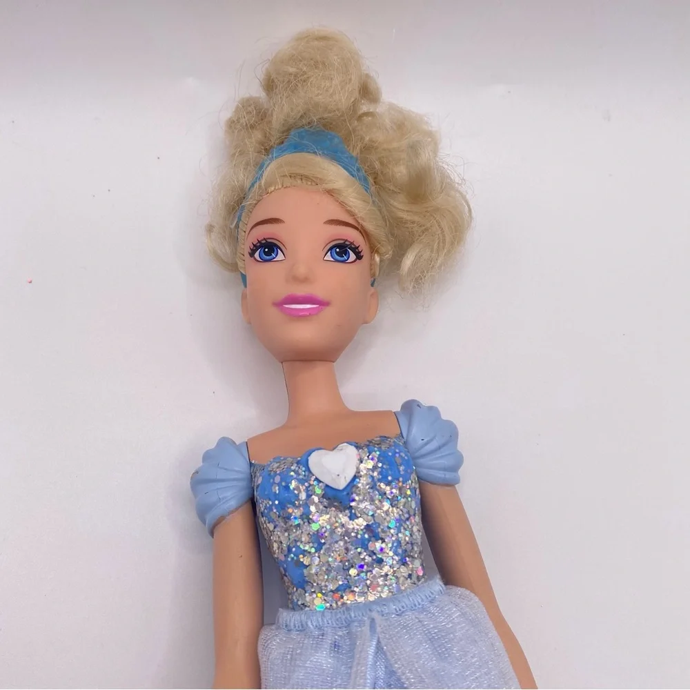 Hasbro Disney Royal Shimmer‎ Blue Princess Cinderella Doll with Blonde Hair Used